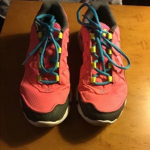 Under Armour Walking Tennis Shoes